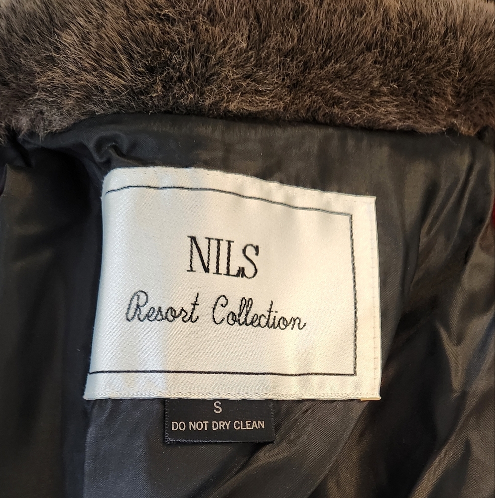 Women's Nils Resort Collection Red Fleece Jacket, Size S - Picture 2 of 16